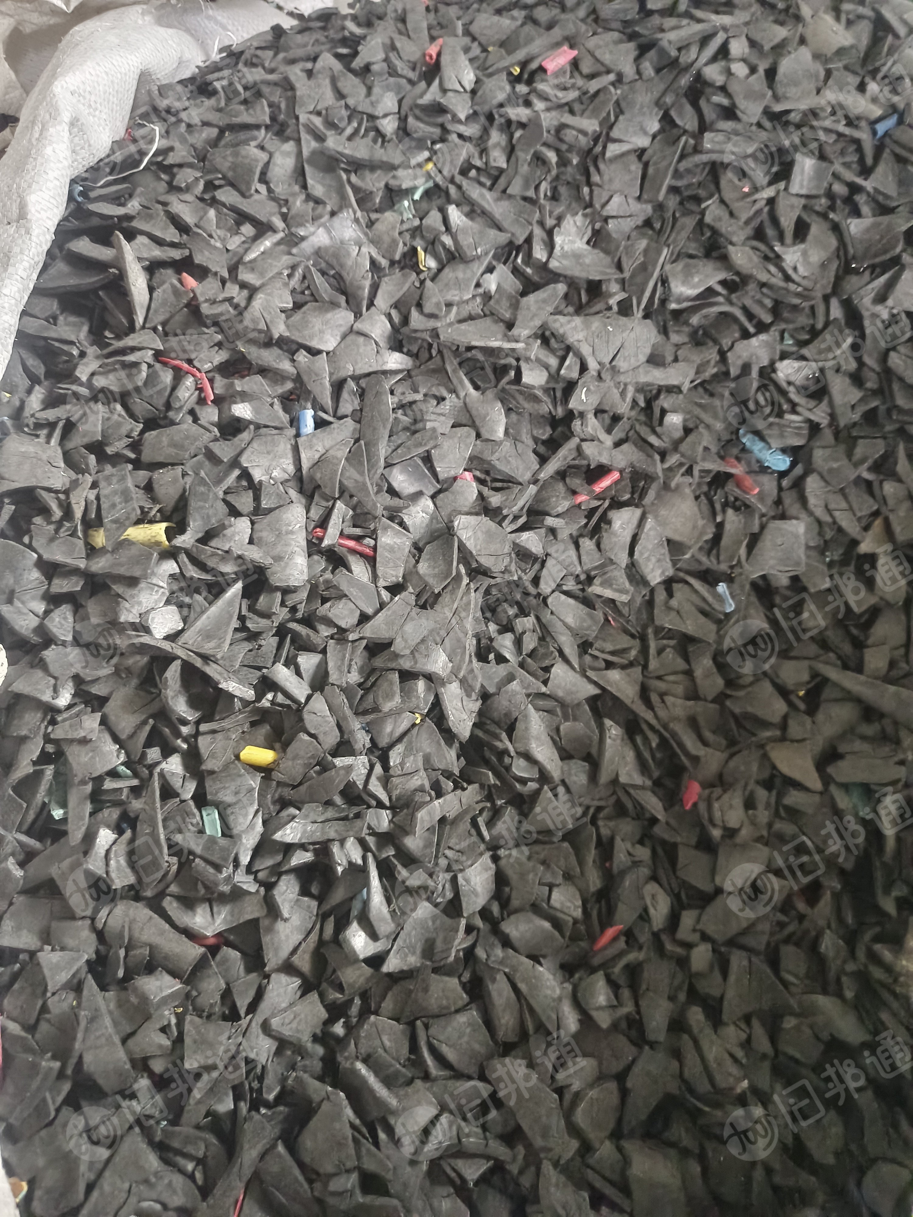 PVC电缆皮破碎料