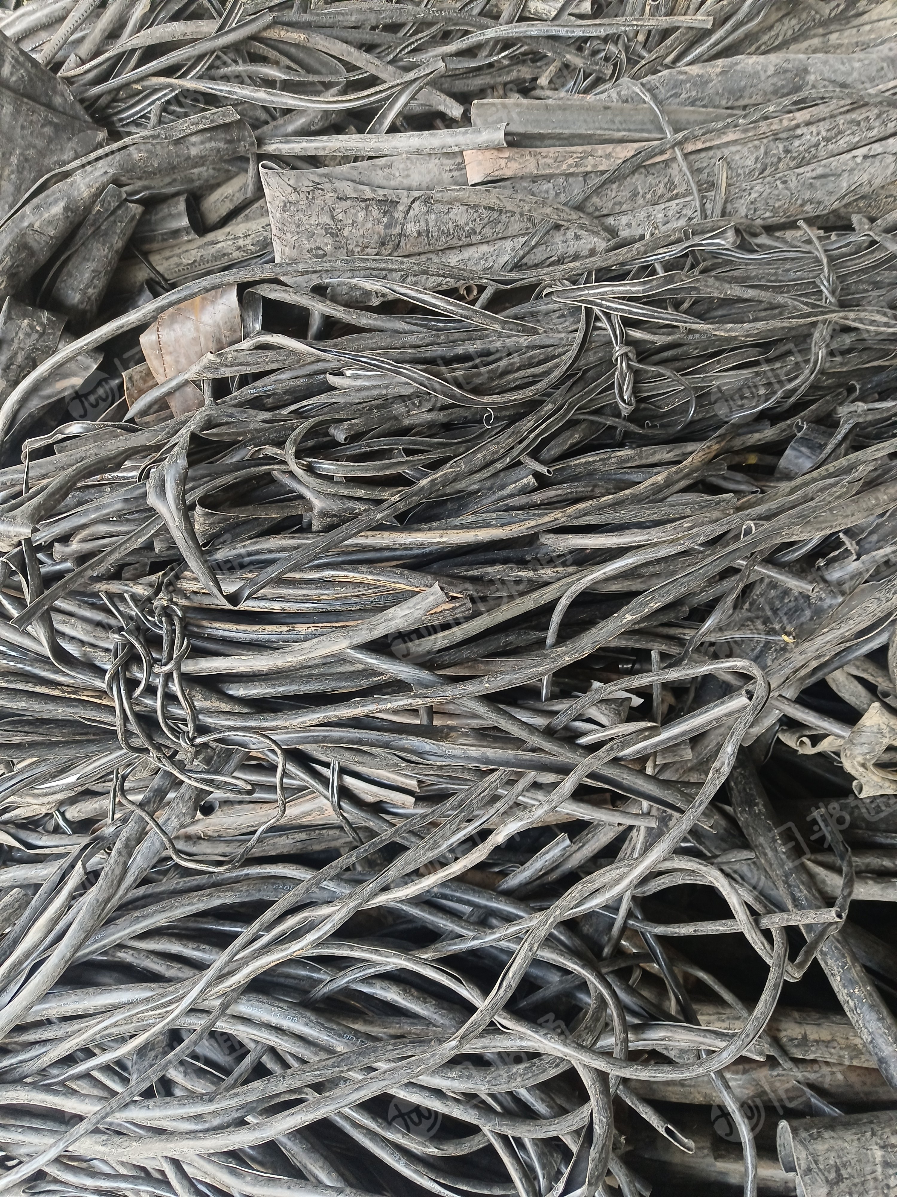 PVC电缆皮破碎料