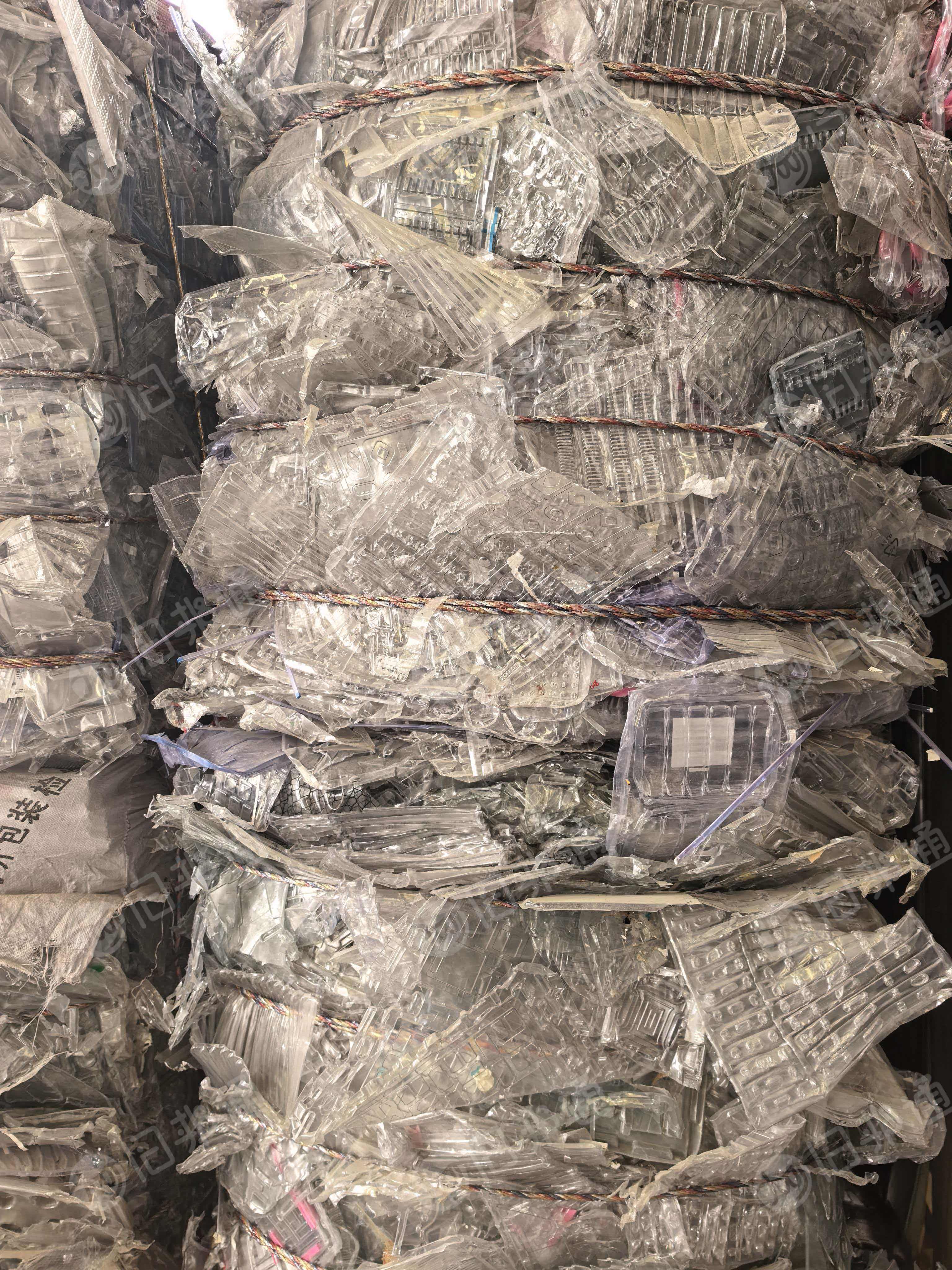 长期出售生活吸塑盒压块，现货10多吨