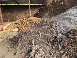 长期大量求购拆车件破碎料，一般固废，替代燃料