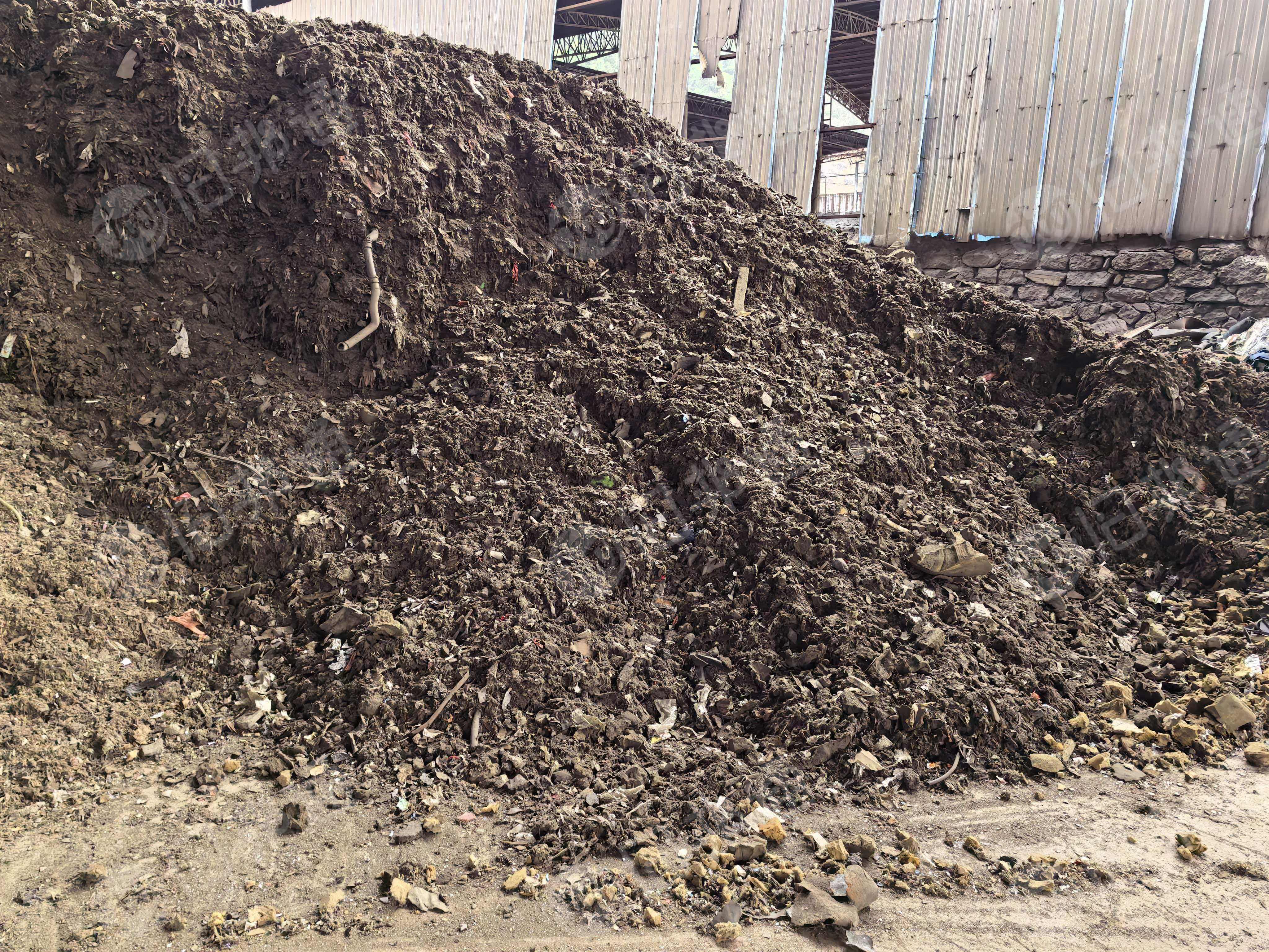 长期大量求购拆车件破碎料，一般固废，替代燃料