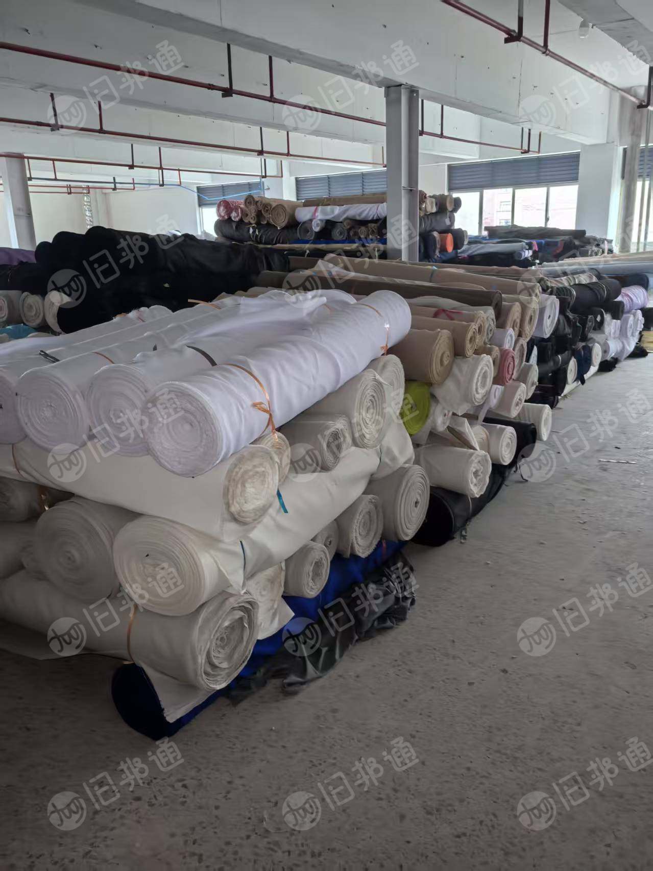 长期出售库存牛津布，库存布，处理布，大小卷都有，有涂层的也有没有涂层的，货在浙江金华