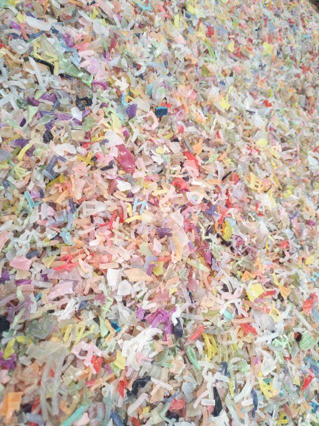 长期高价收购浮水pp纺织线管破碎料