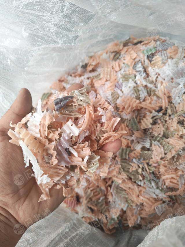 长期高价收购浮水pp纺织线管破碎料