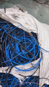 出售TPU气管裁剪下来新边角料，现货20吨