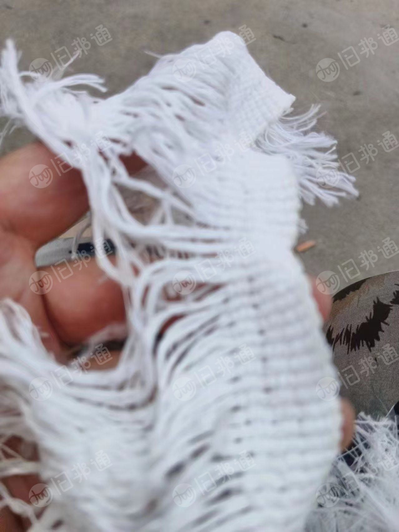 长期出售织布厂下来的涤纶废丝，涤纶干丝，现货十六吨