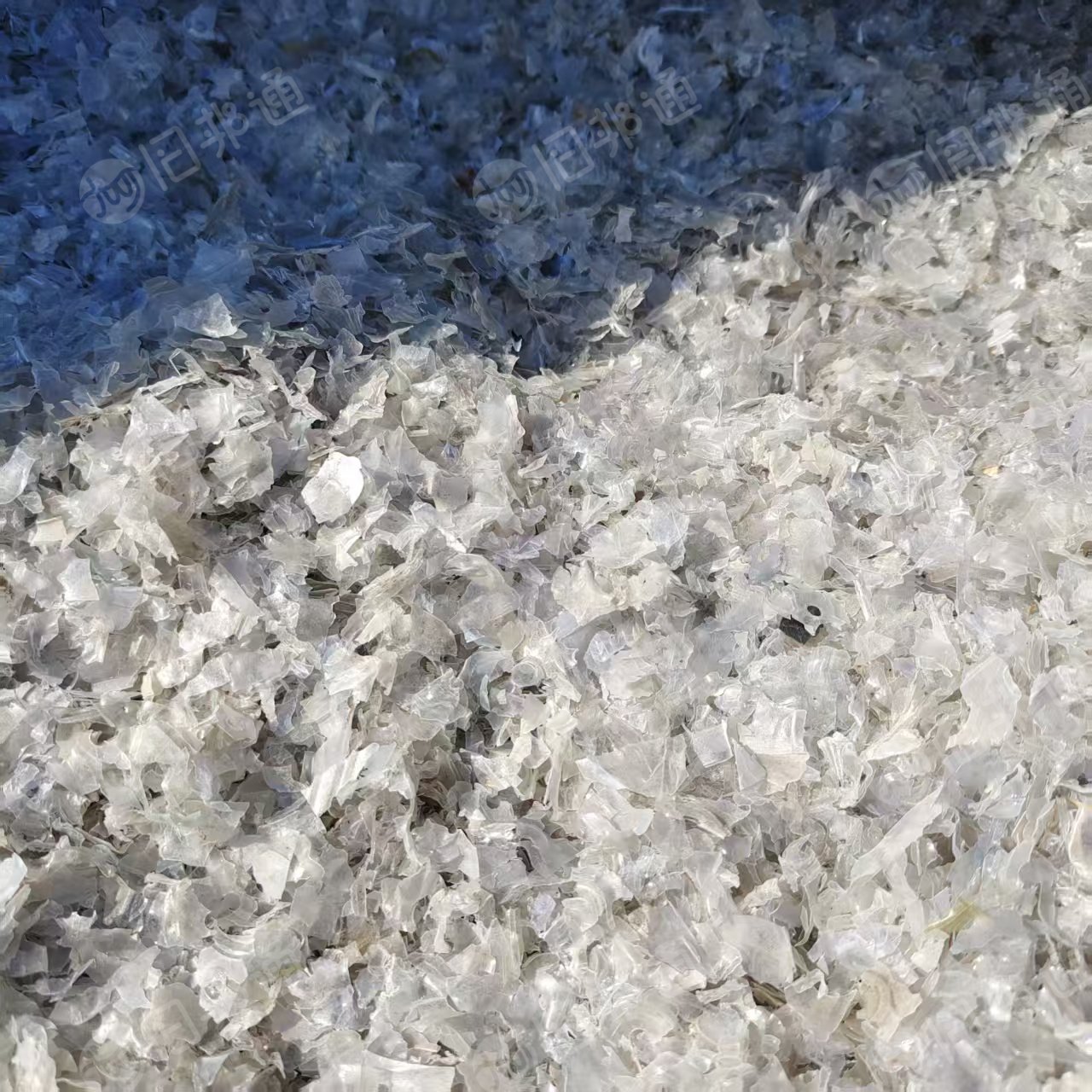 出售pet酒盒破碎料，月供60吨