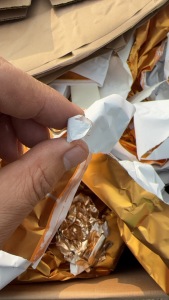 本厂长期收购香烟内衬铝箔纸，冰激凌纸，各类铝纸复合料