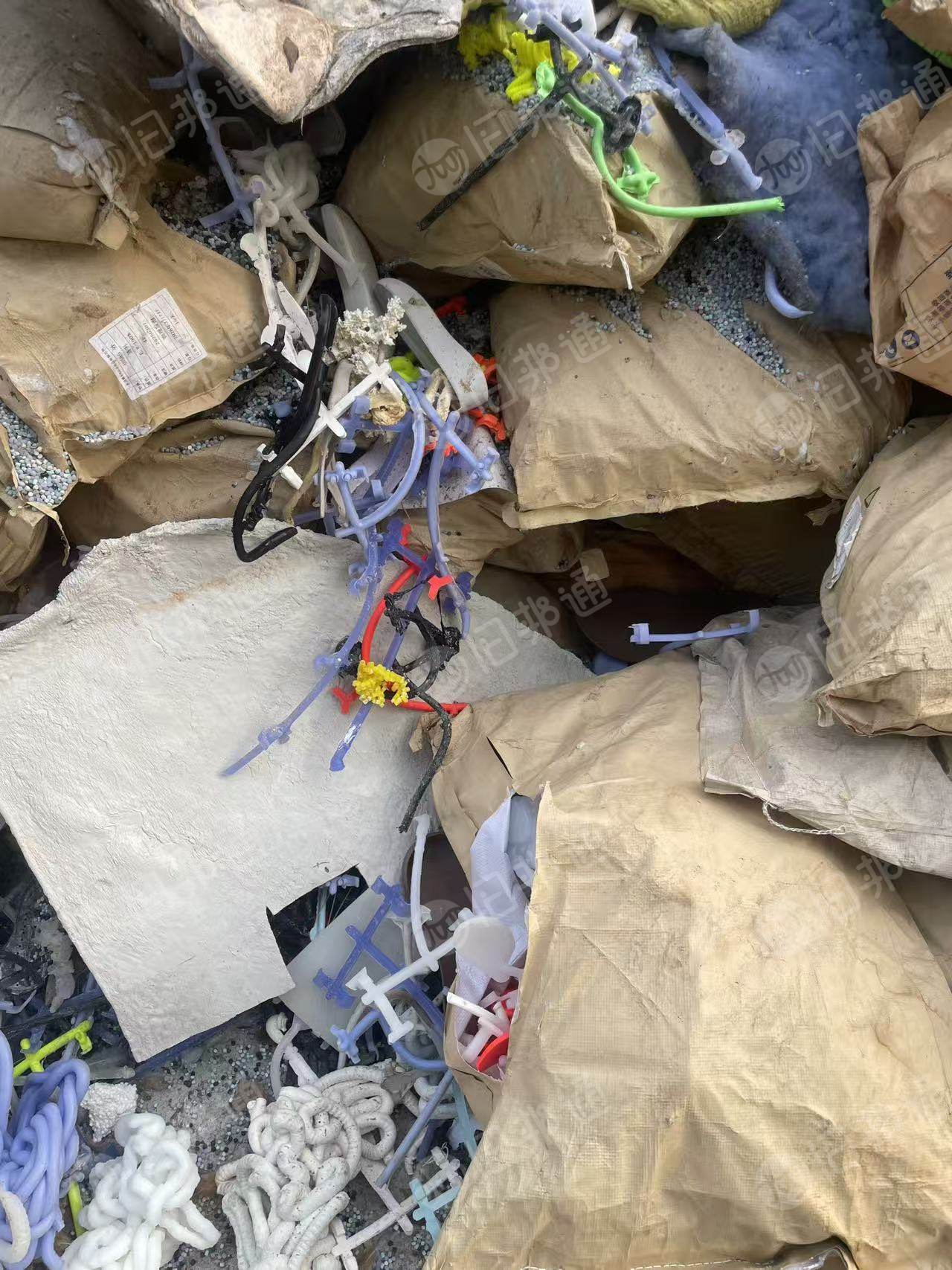 出售超临界EVA胶头，现货十几吨