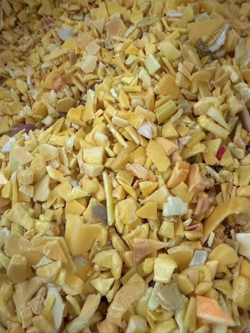 出售黄工程丙破碎料，现货十吨