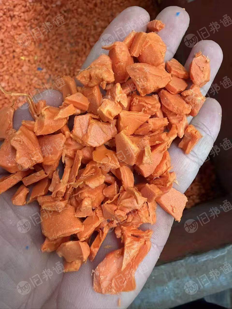 出售黄工程丙破碎料，现货十吨