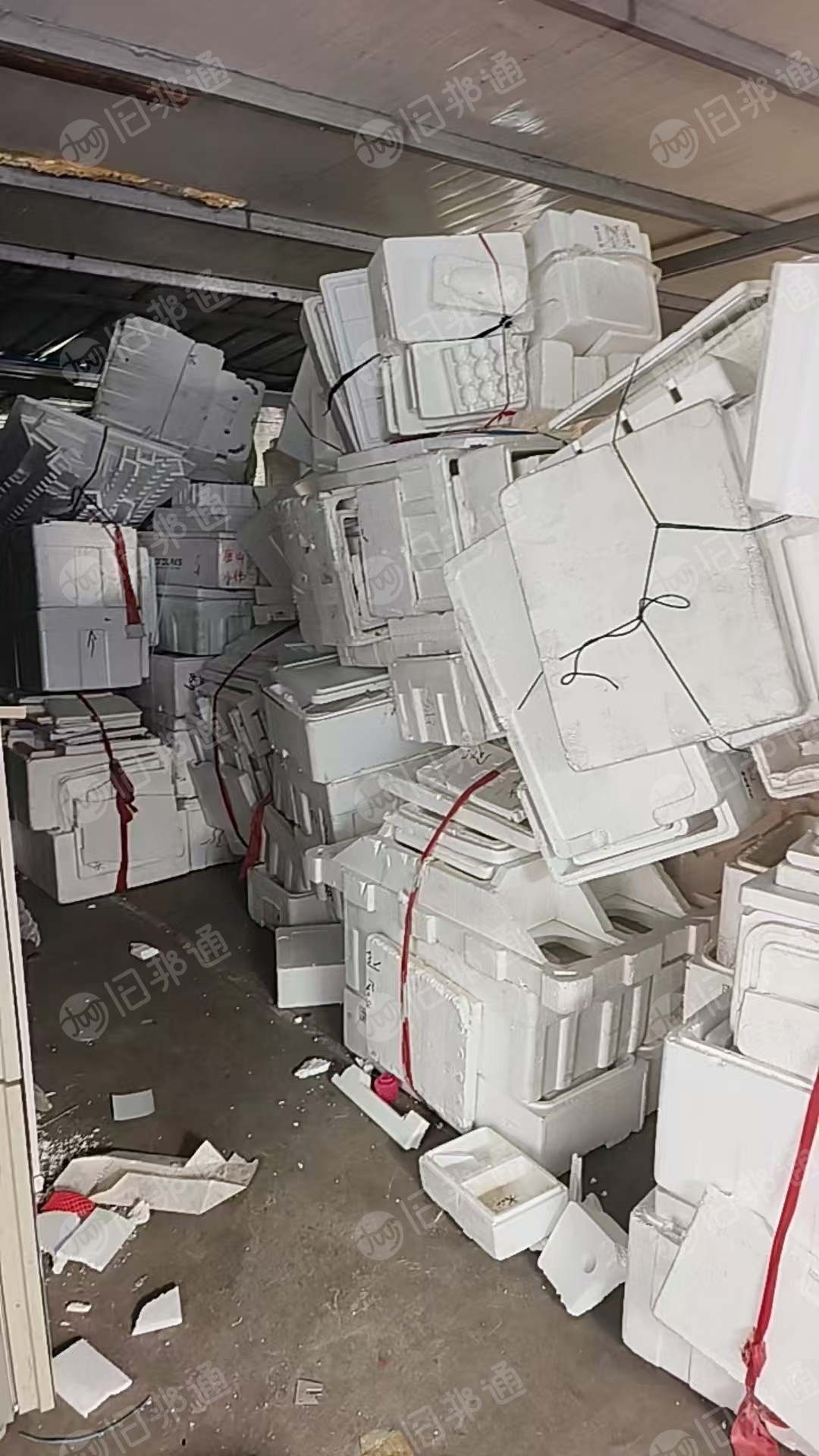 出售热熔块废料，现货八九吨