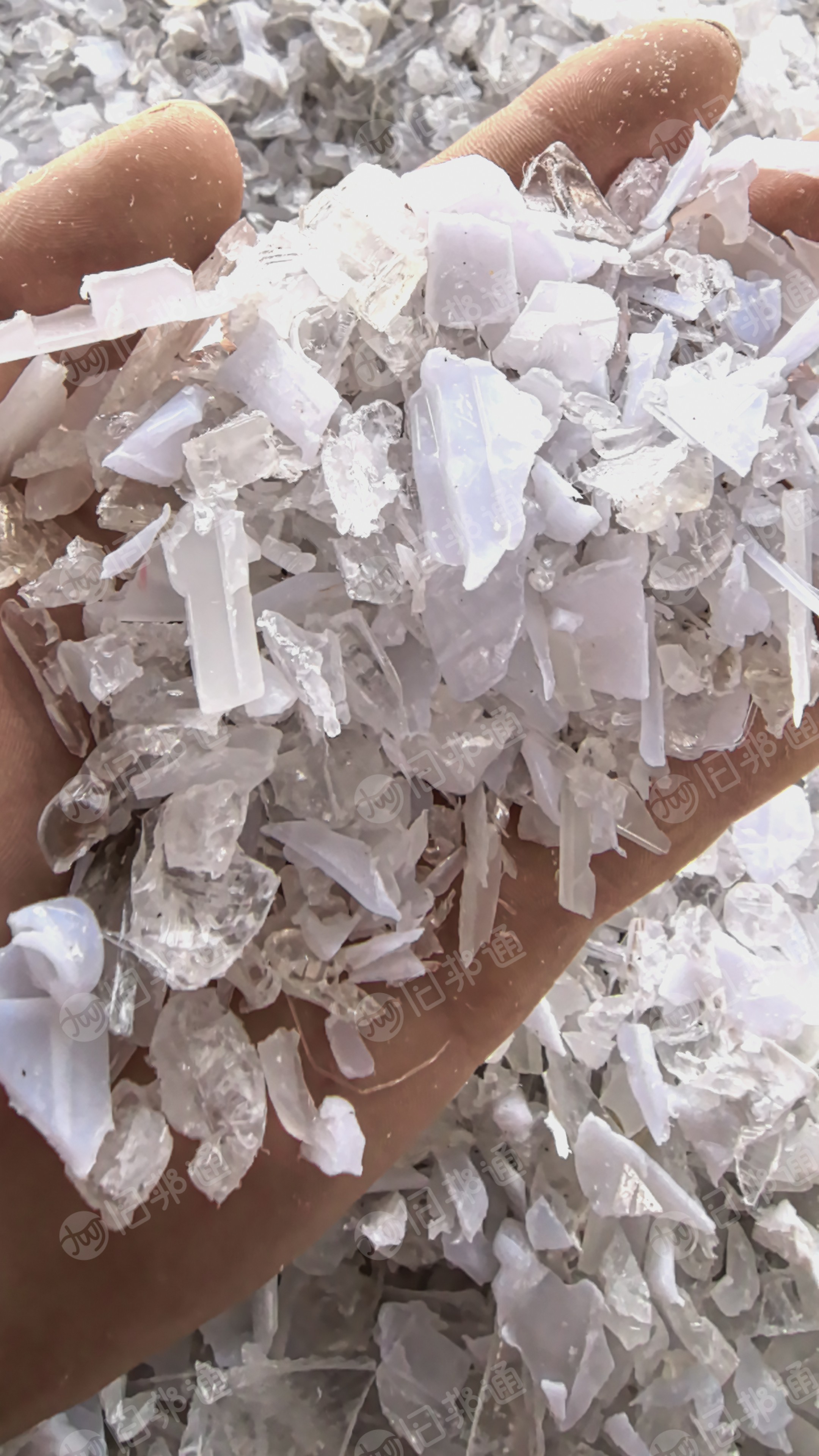 长期出售车灯厂下来的pc水口支架，可直接注塑