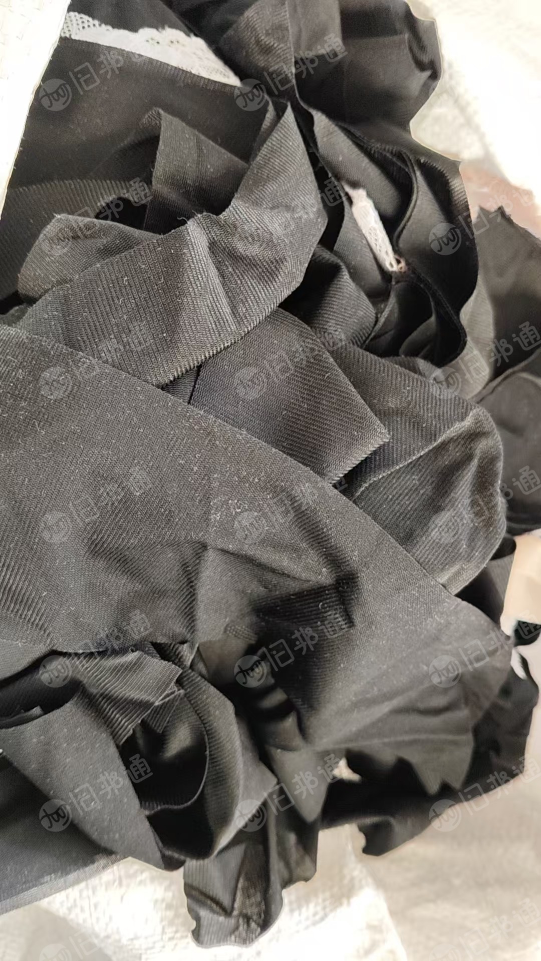 长期出售内衣厂下来的锦氨废布，锦纶废布，不同氨纶含量统货走，现货10吨