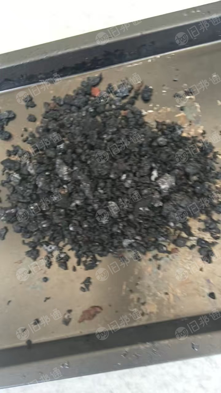 长期出售黑色涤纶泡料，涤纶布泡，货在江苏无锡