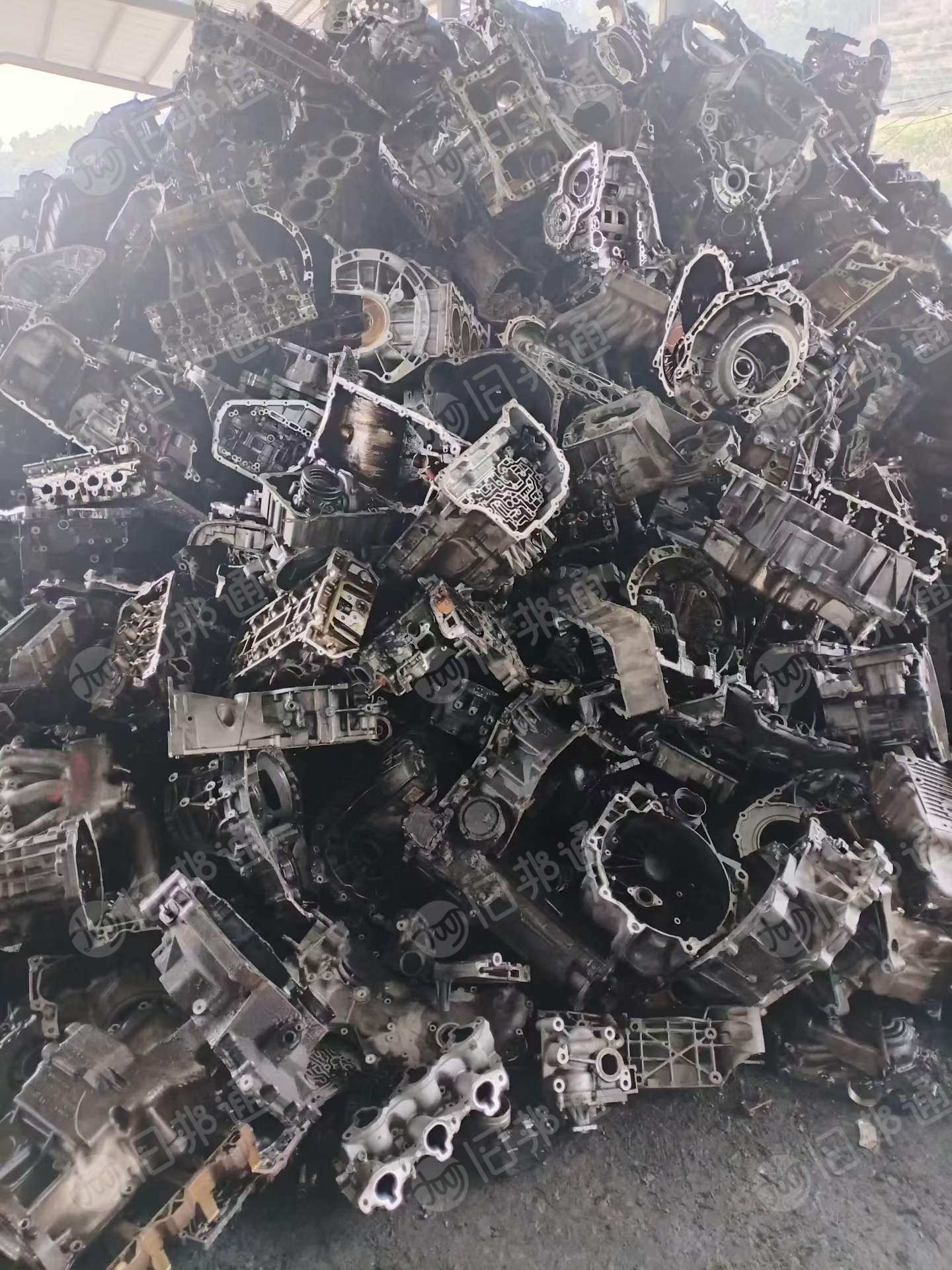 长期出售汽车水箱铝，机铝等