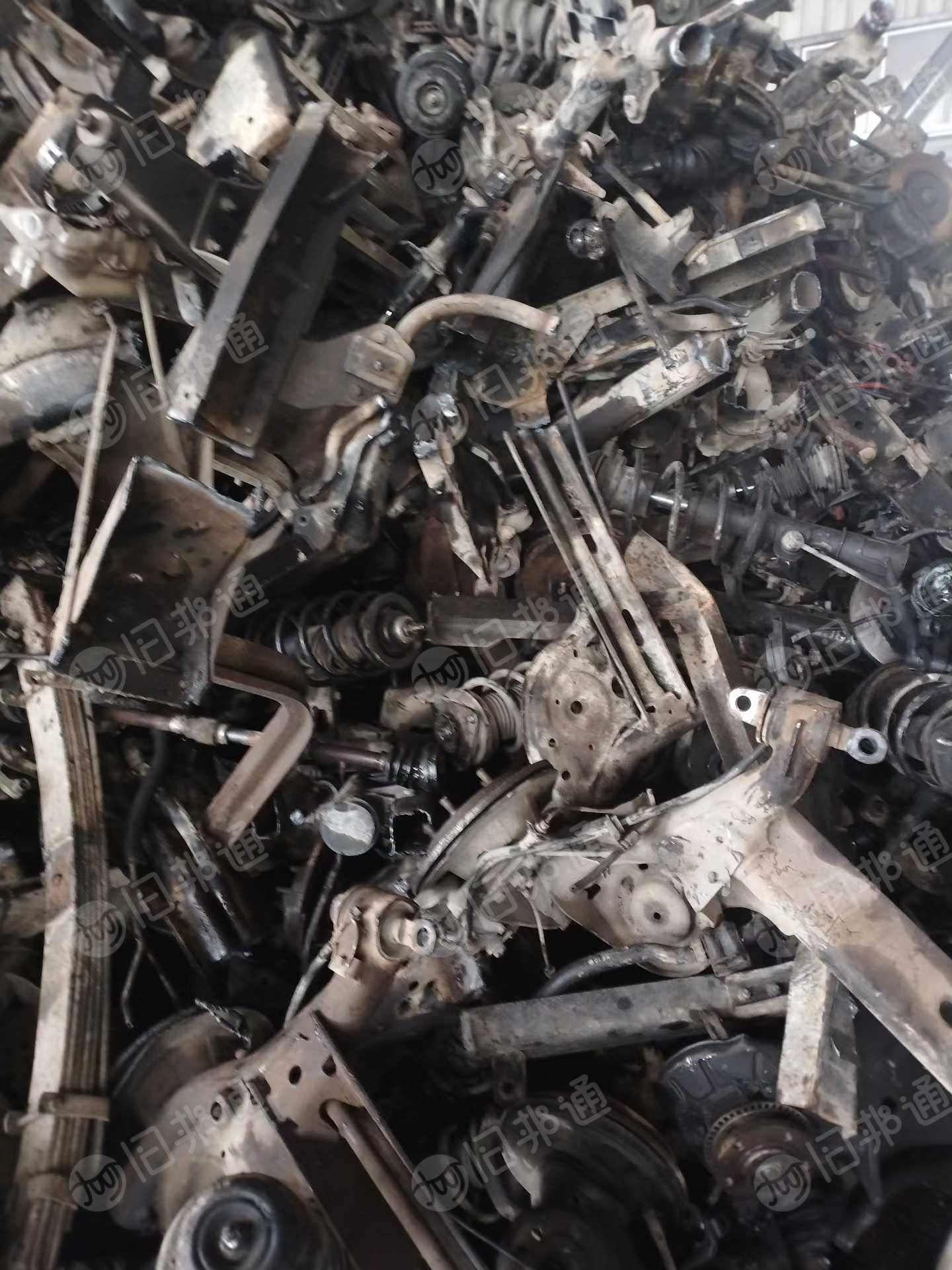 长期出售汽车水箱铝，机铝等