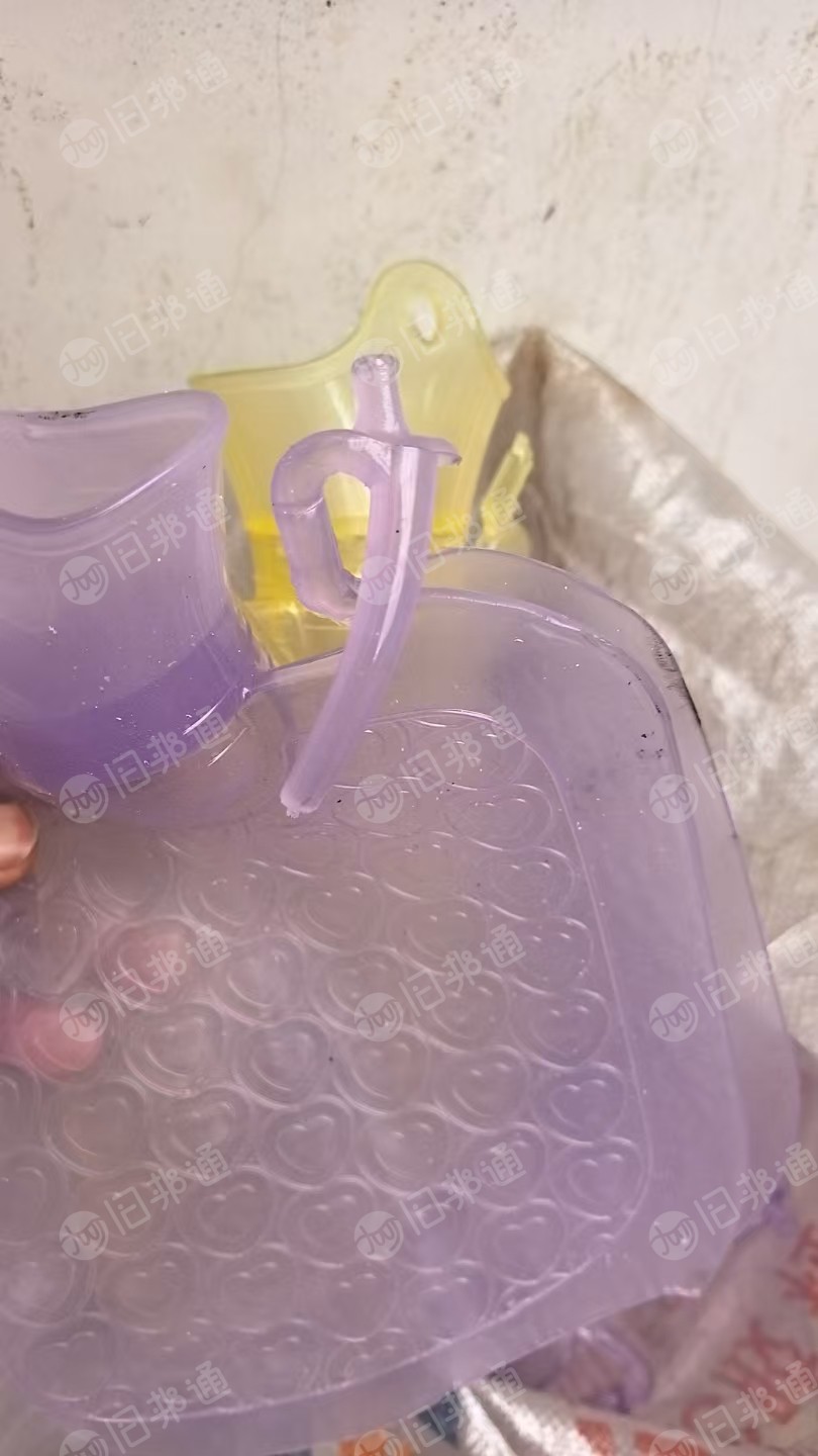 求购大量透明PVC质量好的毛料，破碎料都要用来造粒