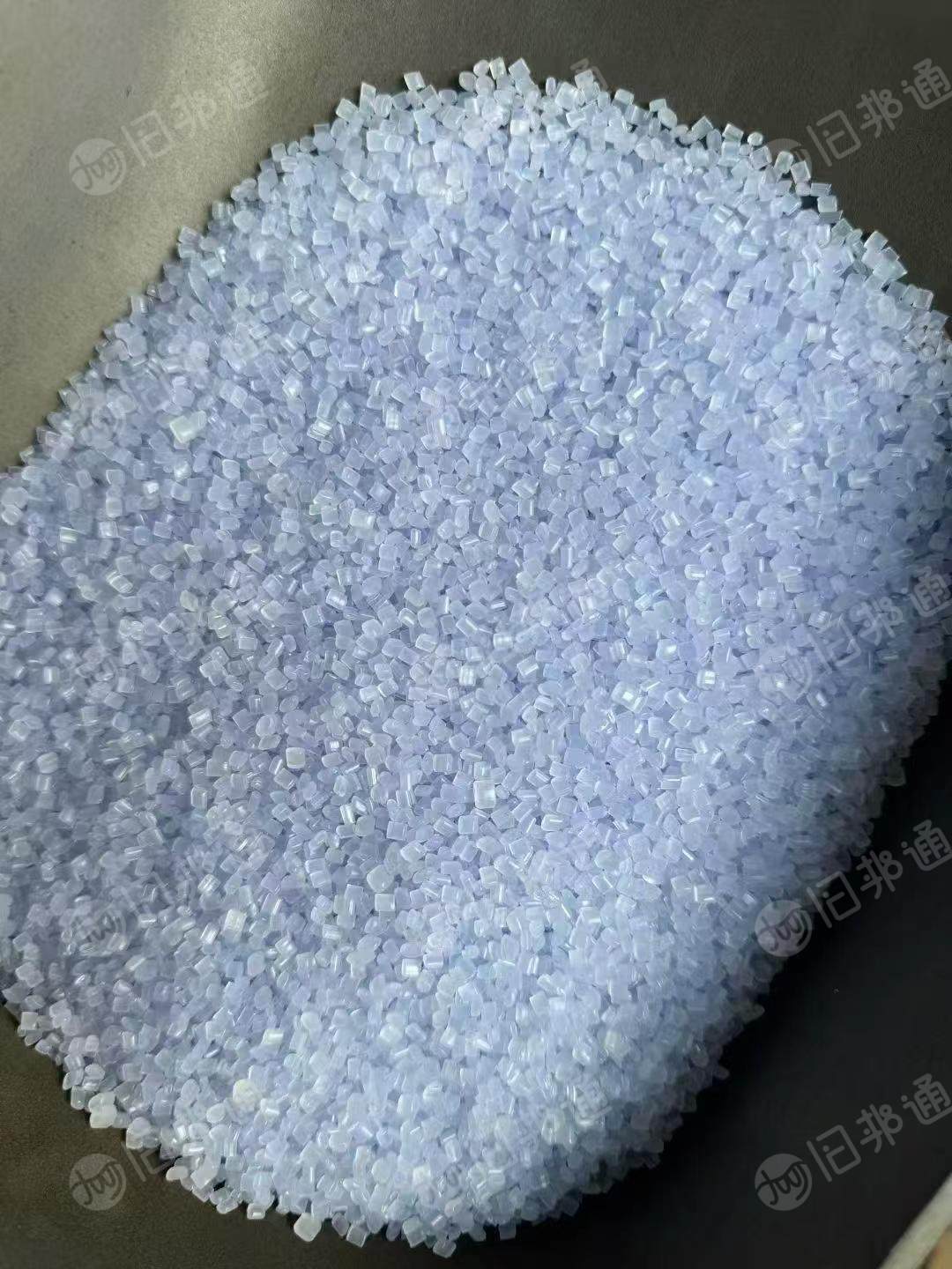 出售变色龙颗粒，现货几十吨