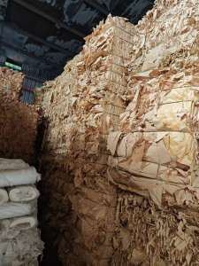 建材厂家长期收购牛皮纸边角料，要无膜、无蜡