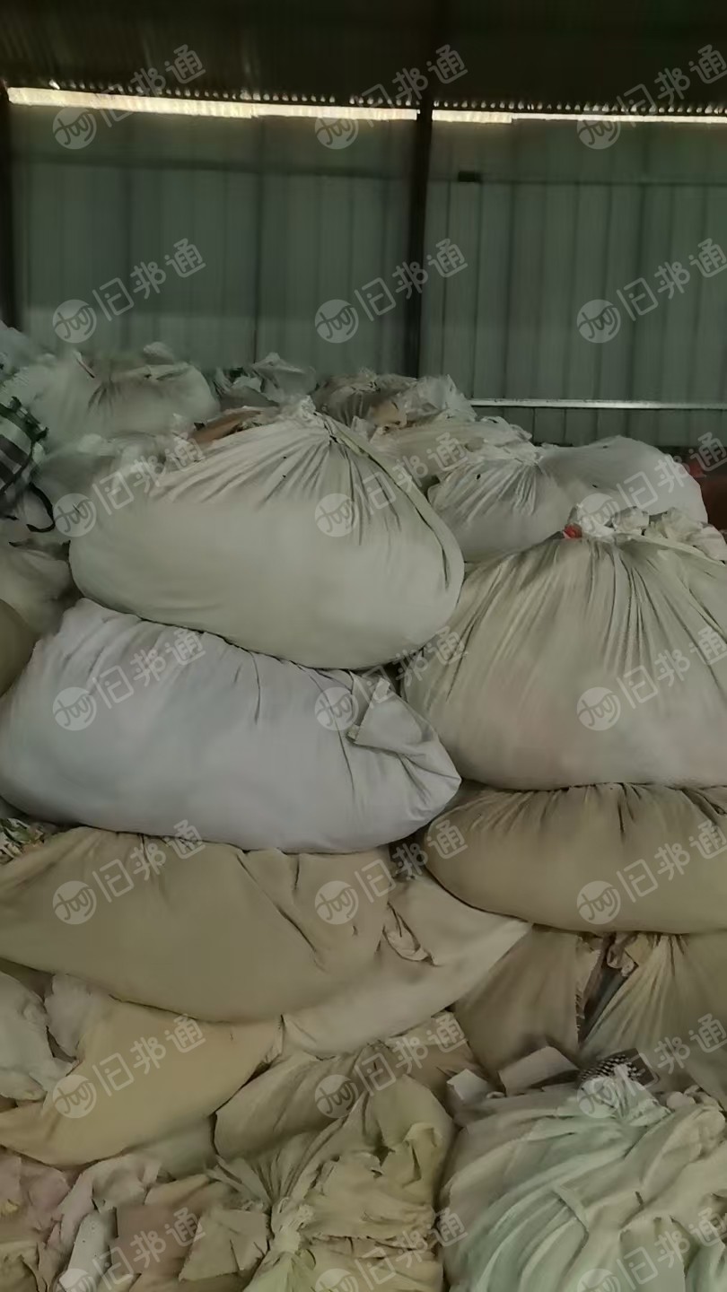 长期大量出售旧衣服分拣货，夏装，冬装，大白，黑料