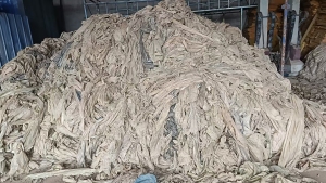 出售地膜毛料，种玉米下来的，现货10吨