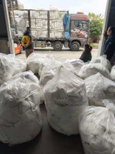 大量求购库存护理垫毛料，宠物垫也收