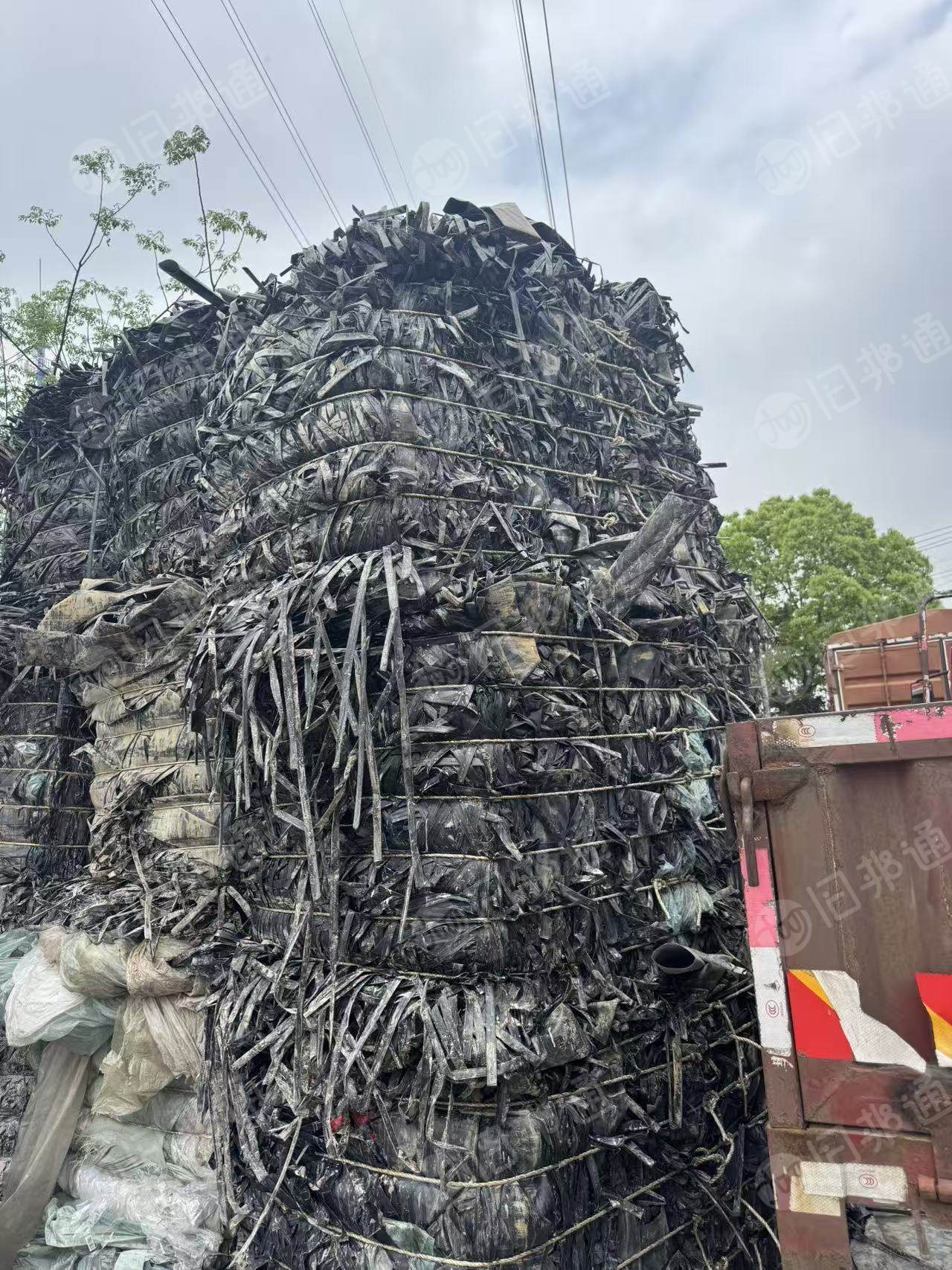 长期出售滴灌带压块，现货10多吨