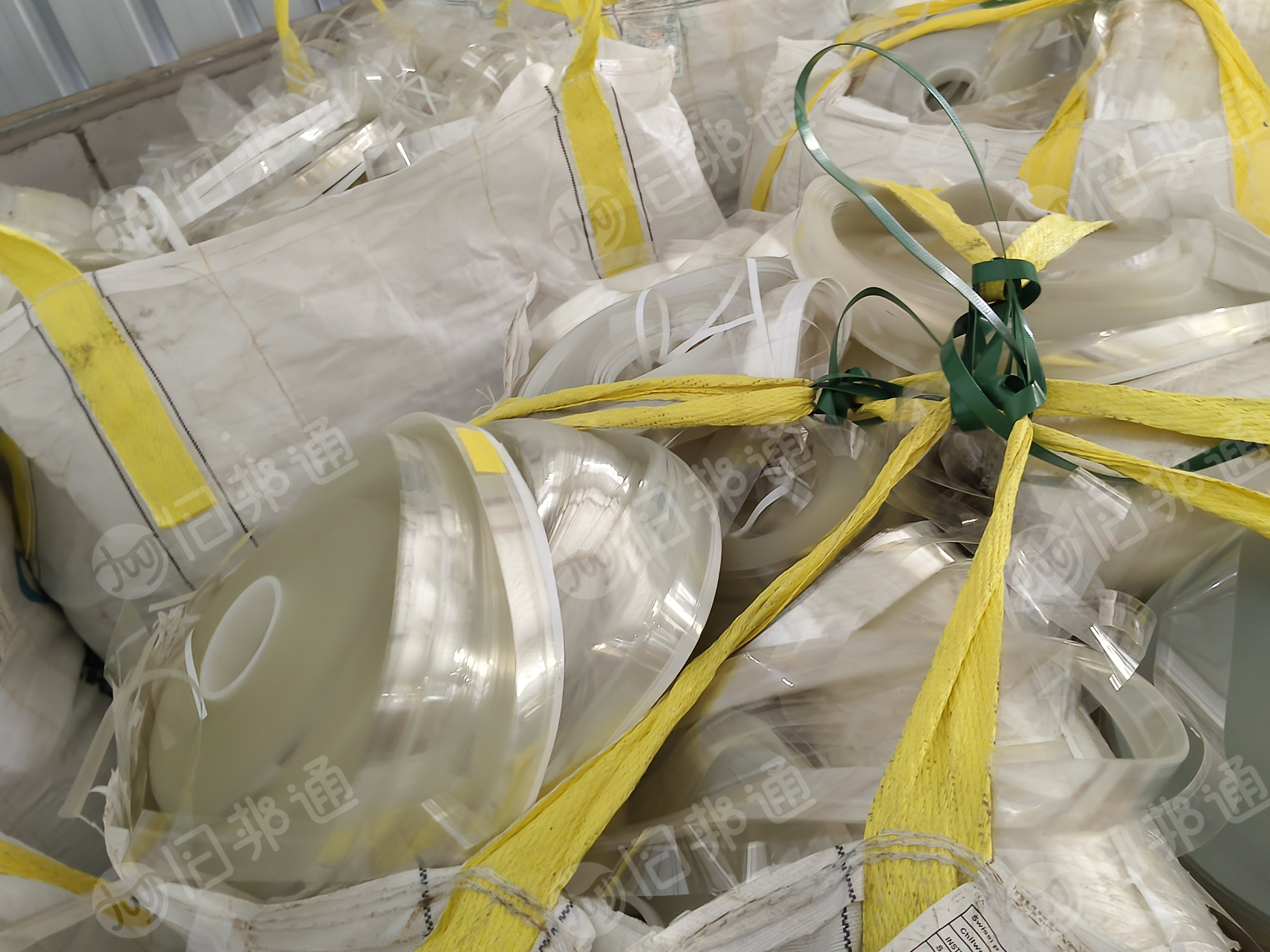 求购pet膜、pet带胶膜