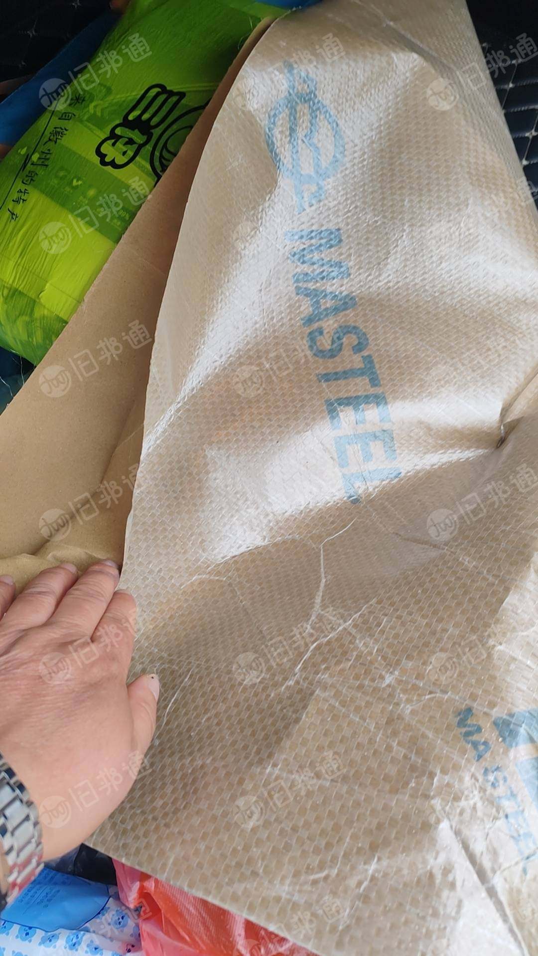 收购钢卷撕下的废旧防锈纸