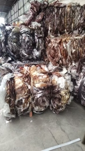 长期出售铝材木纹纸废料