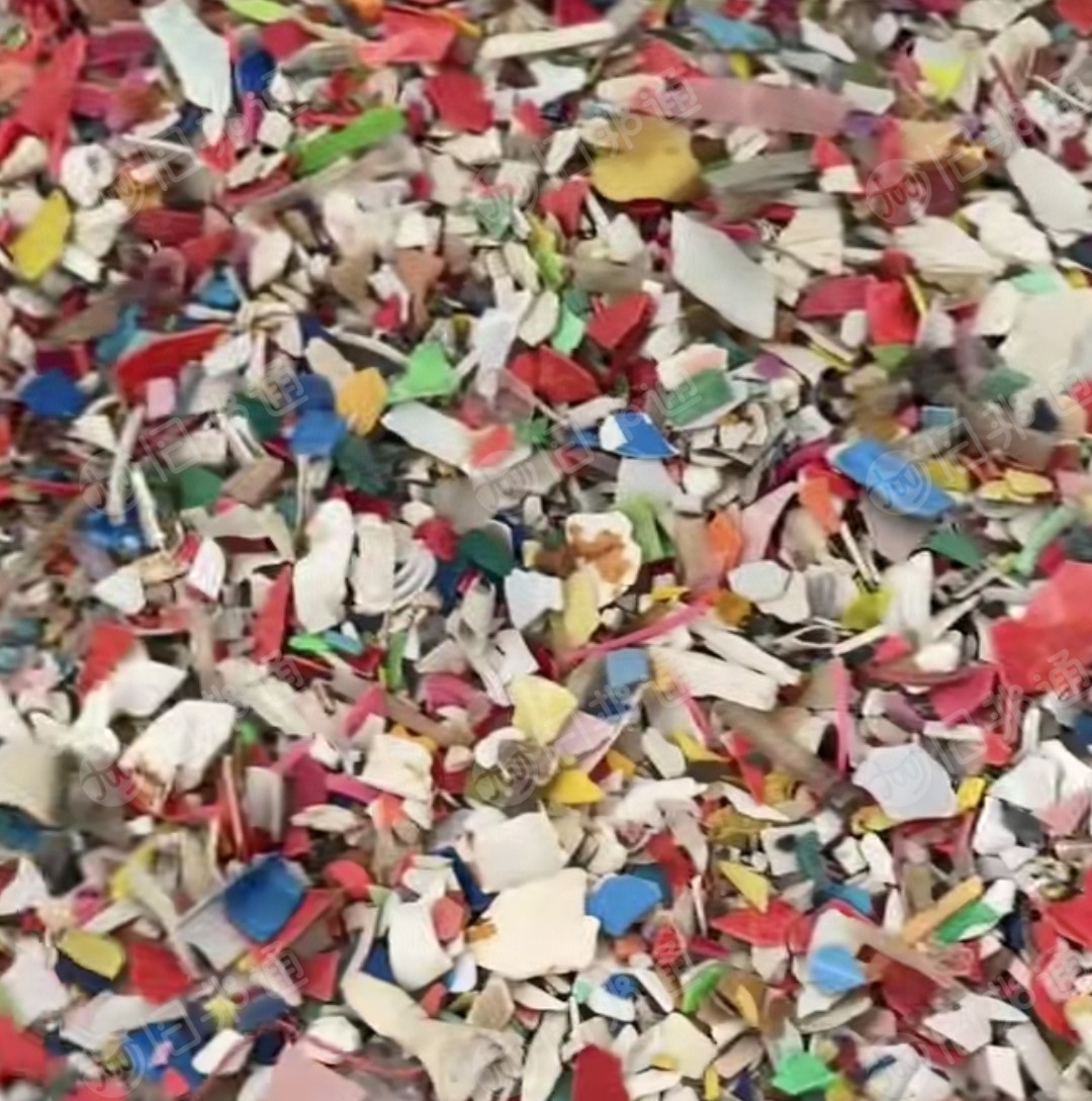 长期出售PVC盐底料，每月一挂车