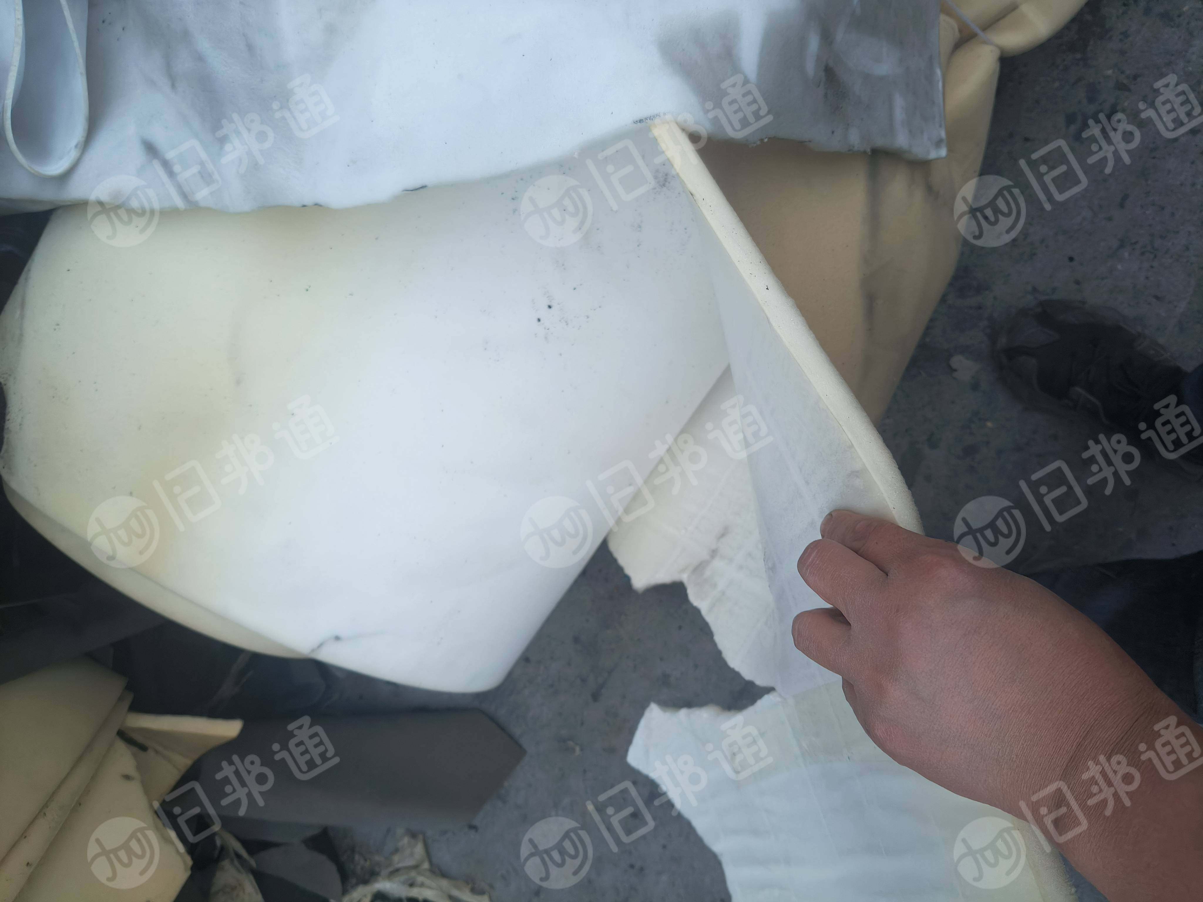 出售发泡海绵下脚料，海绵边角料，带不带皮都有，货在河北廊坊