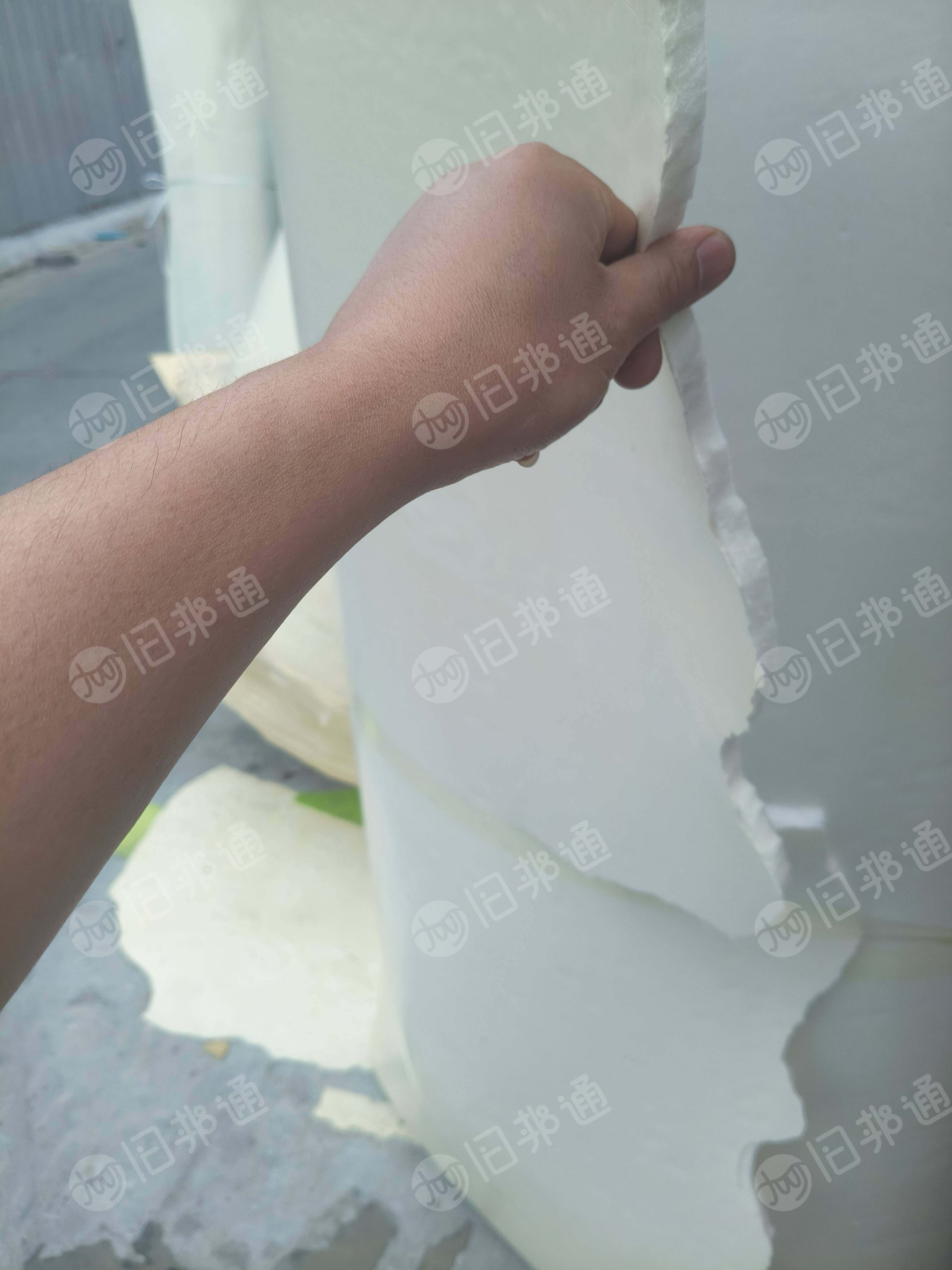 出售发泡海绵下脚料，海绵边角料，带不带皮都有，货在河北廊坊