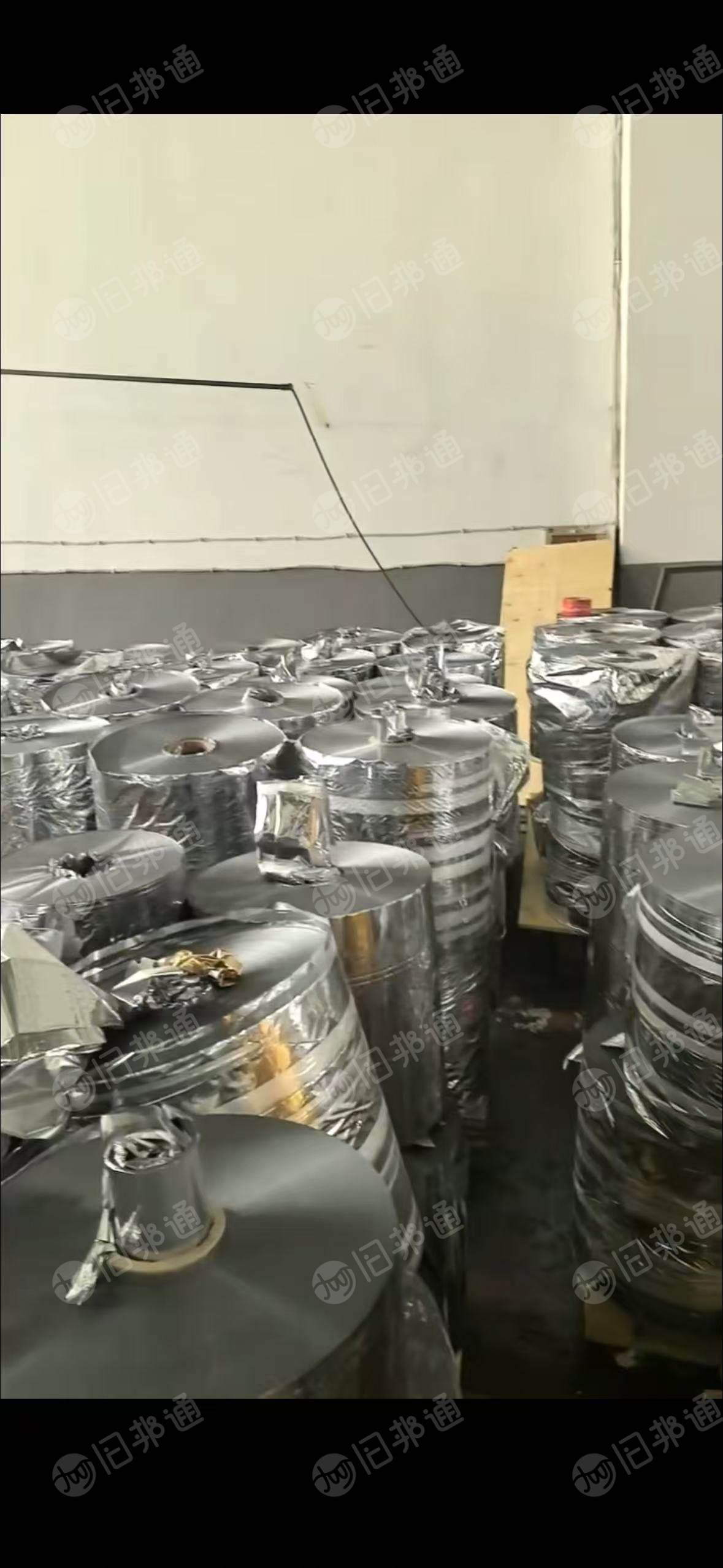 出售PET烫金膜打绳料，厚度1.24，宽幅37公分到40公分，现货二十多吨