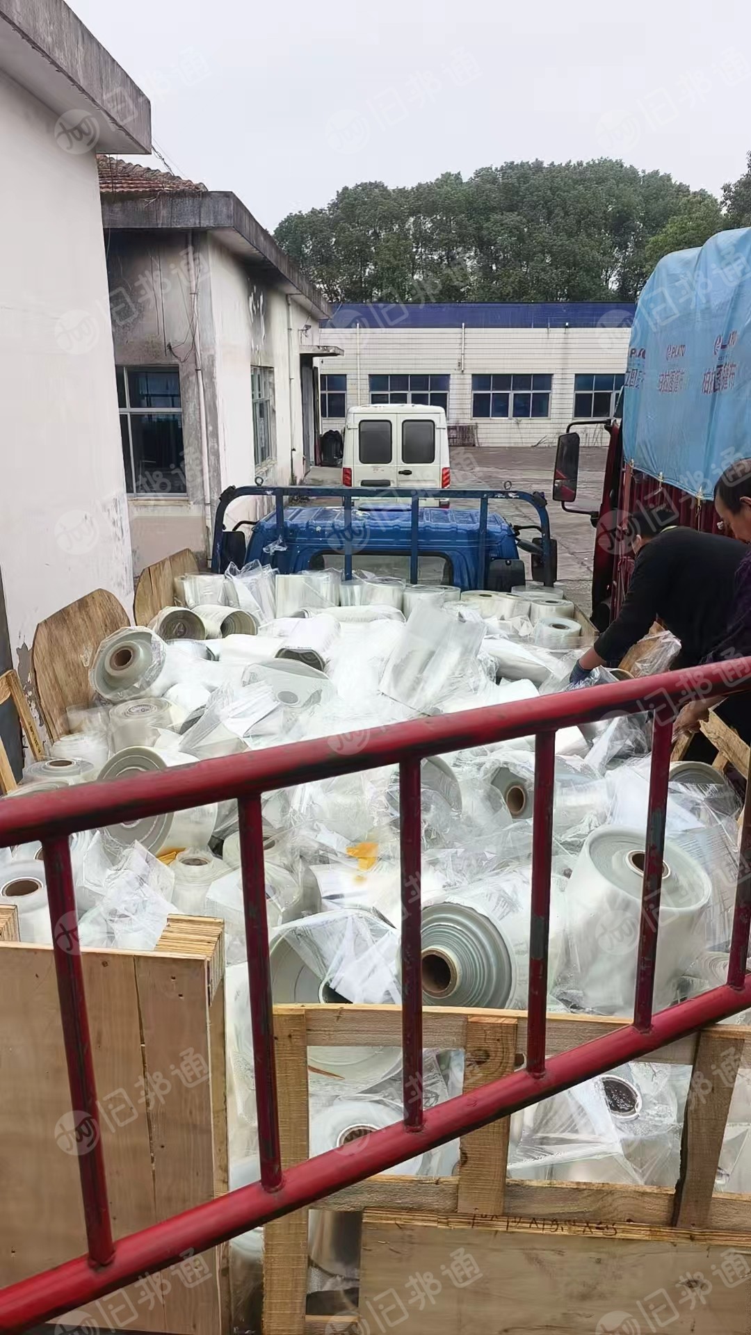 求购PET无胶卷膜废料，透明聚酯膜