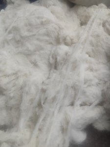 长期出售澡巾下角料，加捻人造丝混合涤纶，现货18吨，可以开花用