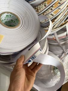 出售pvc墙纸切头料，一面纸，一面PVC