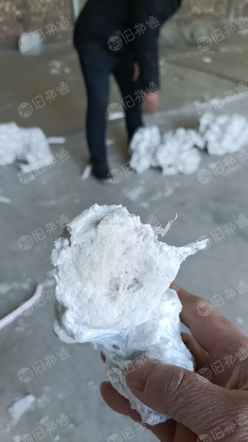 出售厂货热熔块，现货几吨