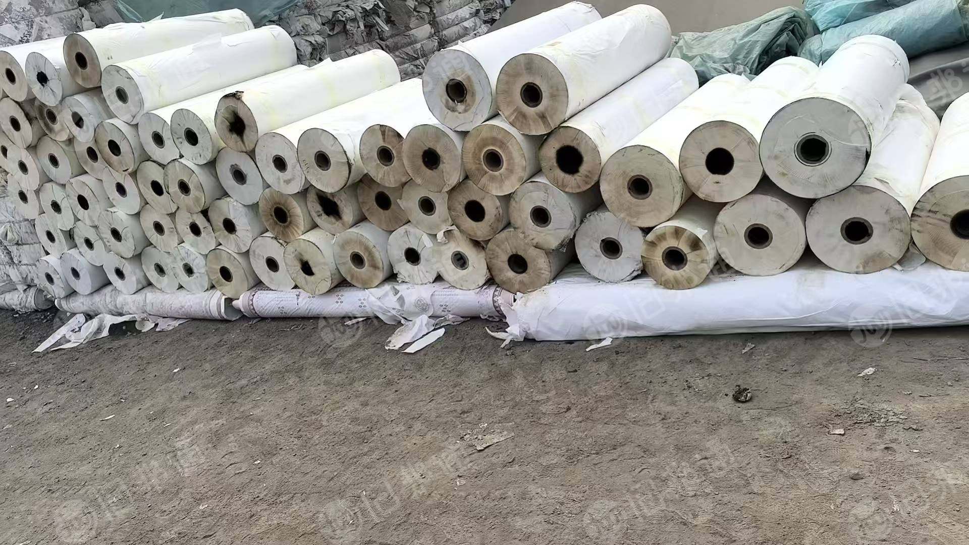 出售30克卷筒白牛皮，幅宽1米2