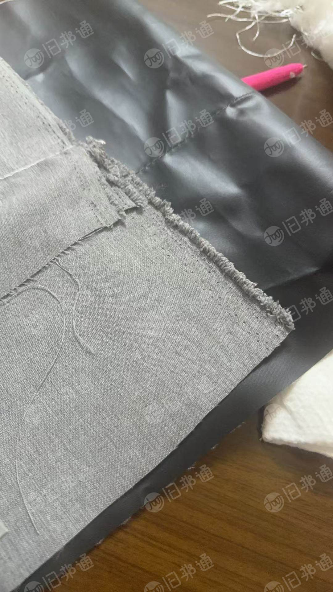 长期出售PVC皮革边角料，皮革下脚料，月供30吨