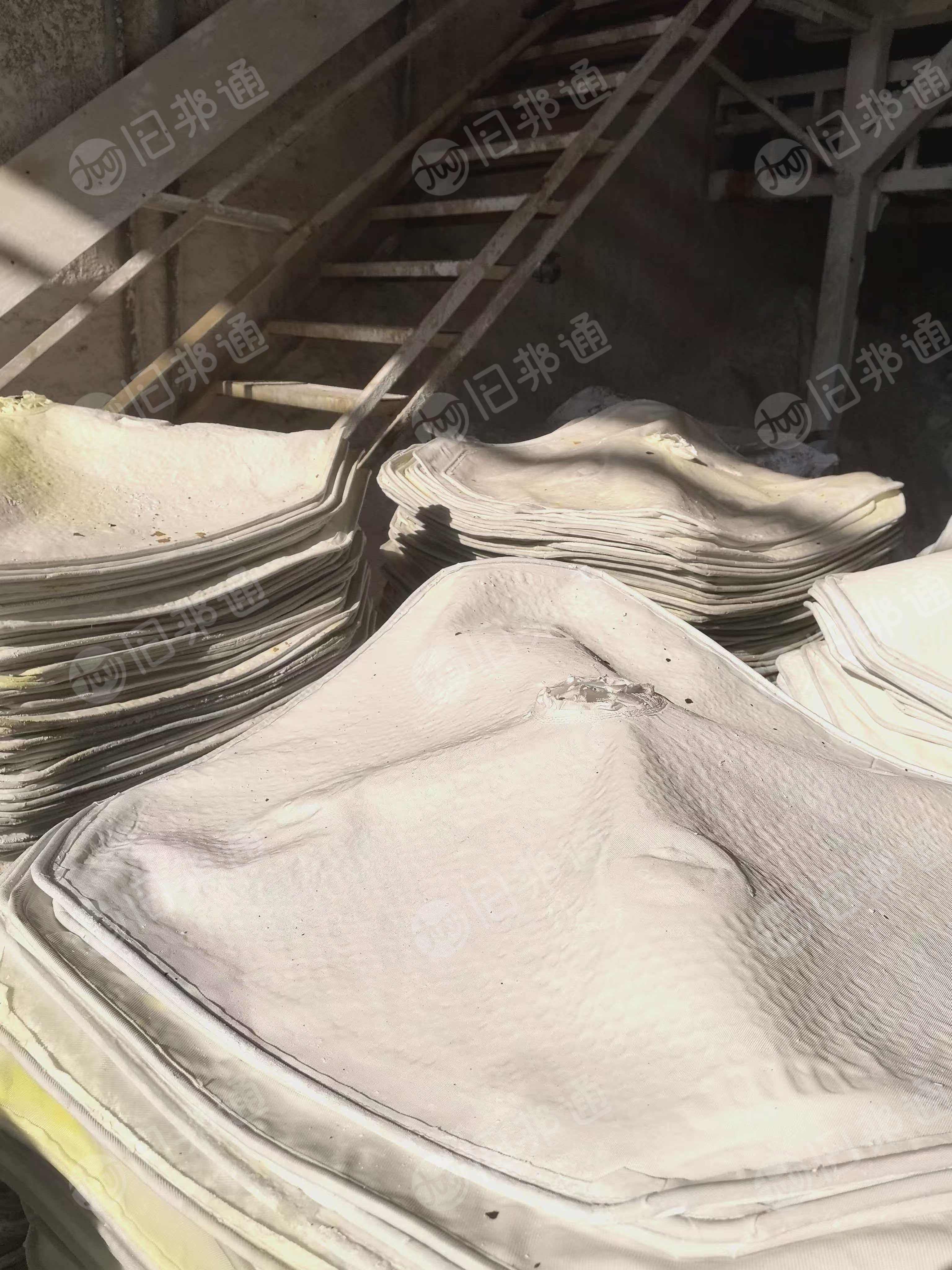 出售丙纶滤布，丙纶过滤布，PP滤布，边上有带胶条，现货有10吨左右，货在江西赣州