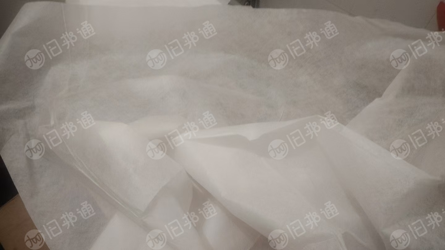 长期出售木浆无纺布，无纺布边角料，主要是做口罩湿巾 儿童纸尿裤下来的无纺布边角料，在广东肇庆