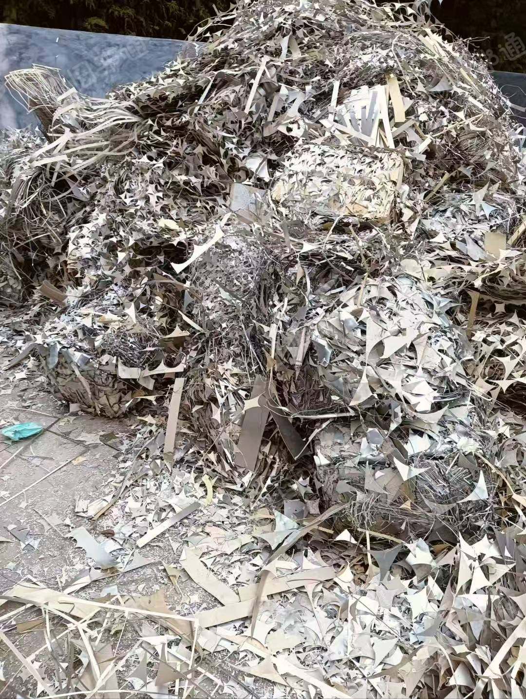 出售铝基板边料，现货100多吨