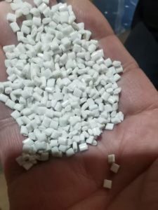 出售乳白PET切片，乳白PET颗粒