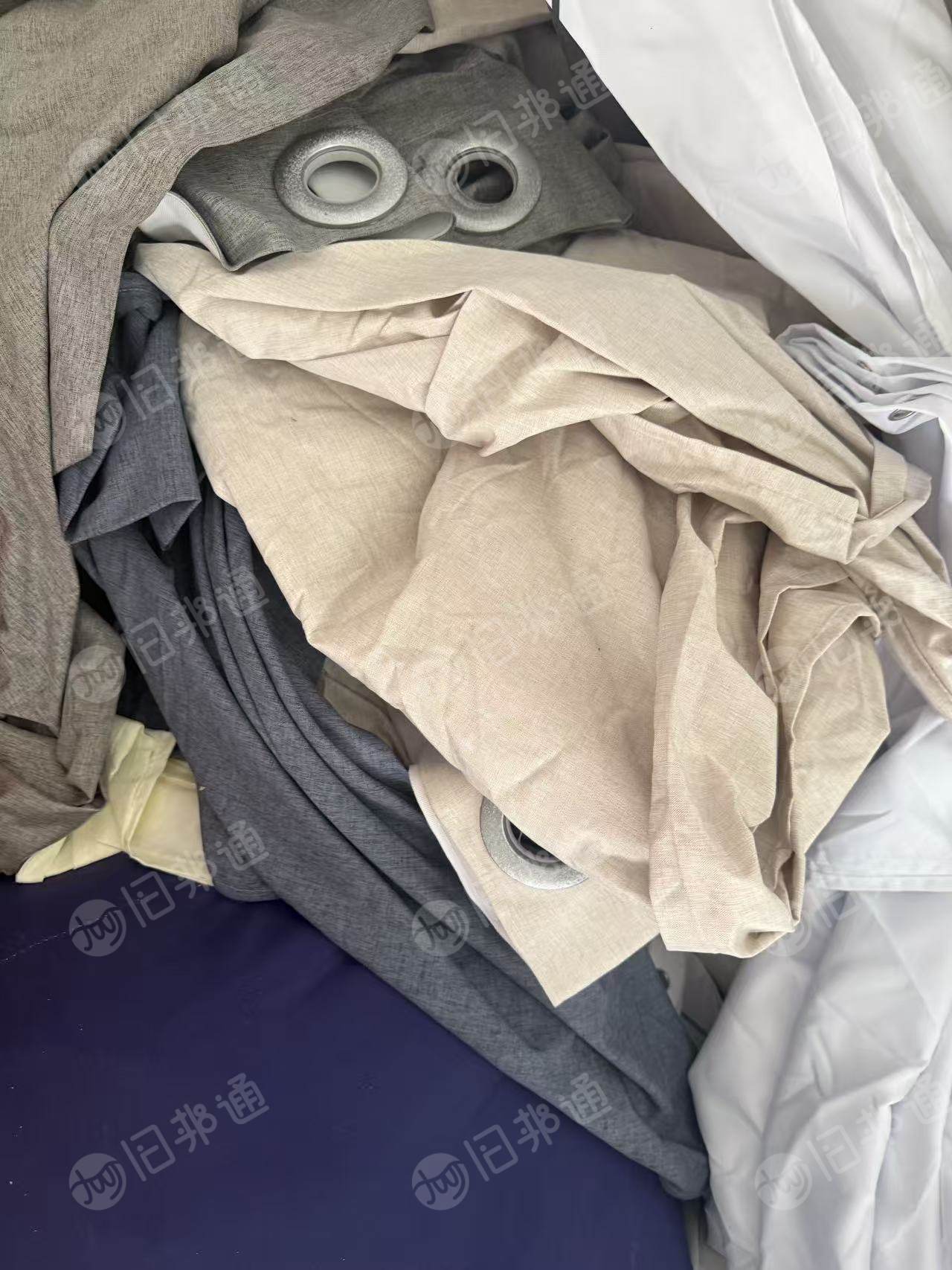 出售成品窗帘，厂里下来的杂款，现货有三四吨，货在江苏南通