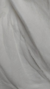 长期出售无纺布厂下来的涤纶无纺布下脚料，涤纶无纺布边角料