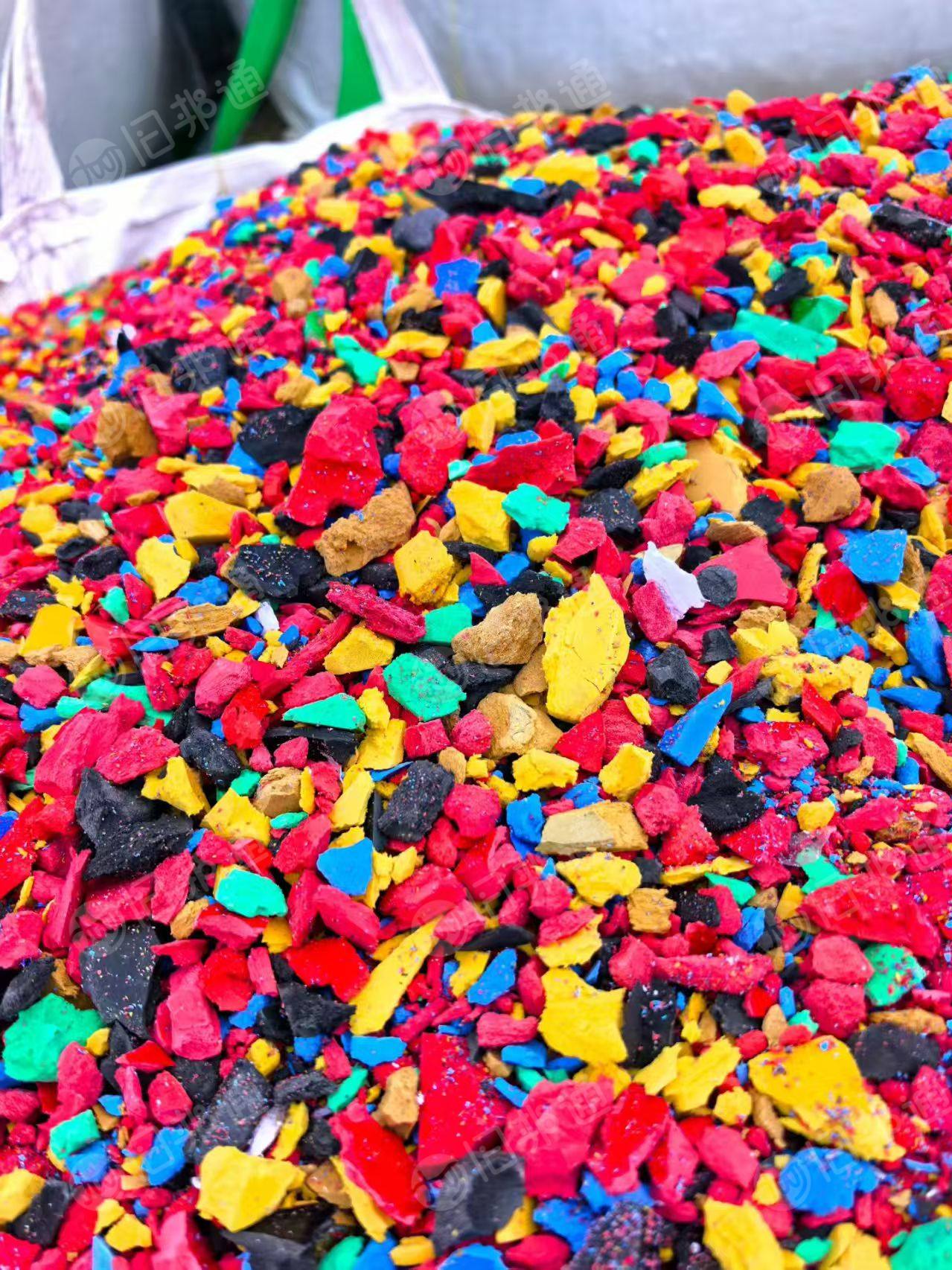 出售发泡PVC破碎料