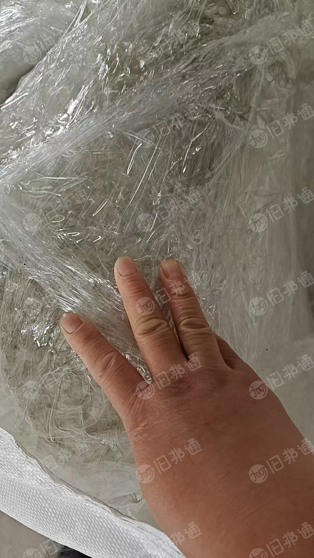 出售中温的聚醚跟聚酯TPU胶块，现货6米8一车
