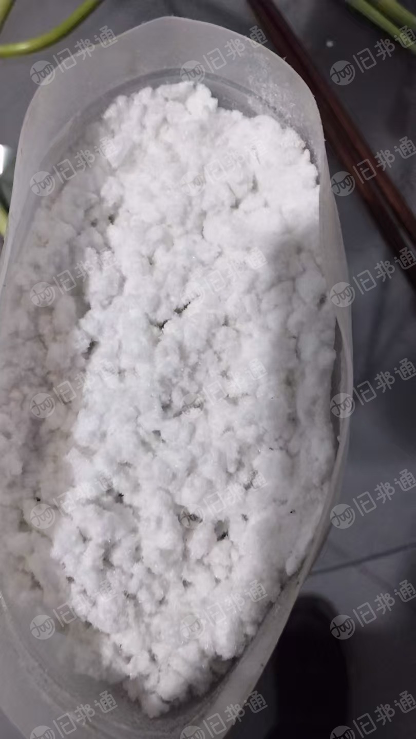 长期出售磨毛厂下来的白色纯涤纶毛毛料，磨毛料，没有水分，货在山东潍坊